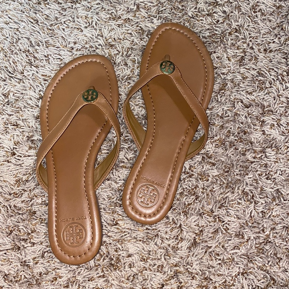 Tory Burch Flip Flops!! size 7.5